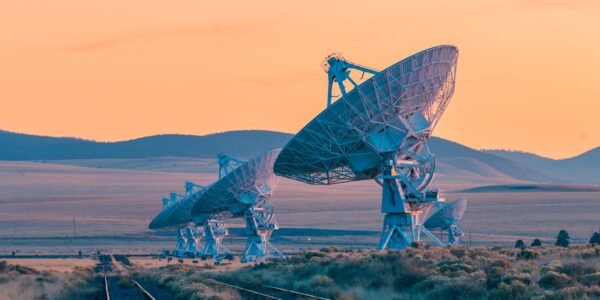 a group of satellite dishes