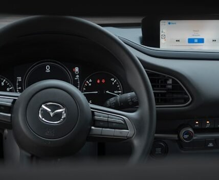 Mazda explica por qué el CX-5 cambia el control giratorio por una pantalla táctil
