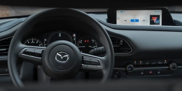 Mazda explica por qué el CX-5 cambia el control giratorio por una pantalla táctil