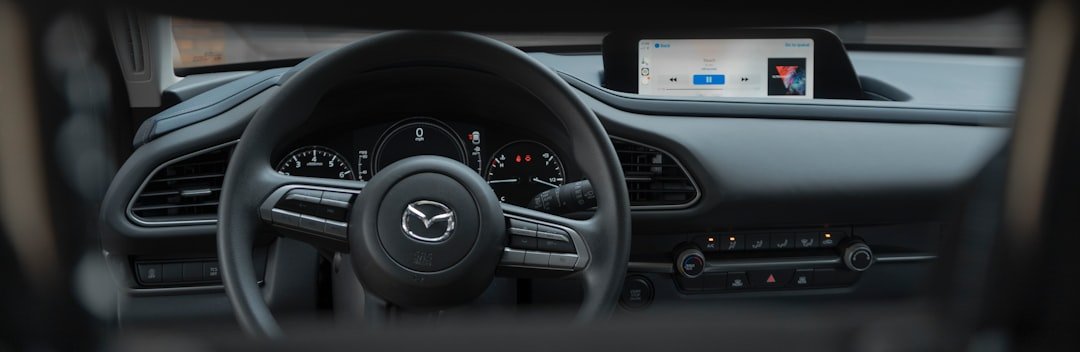Mazda explica por qué el CX-5 cambia el control giratorio por una pantalla táctil