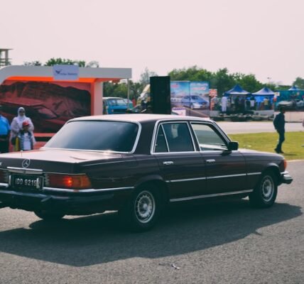 Russell lidera la última jornada de pruebas en bahrein superando a Hamilton