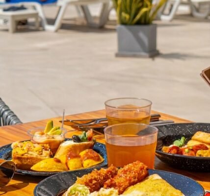 Parrillada Pool Party en AC by Marriott Santa Marta