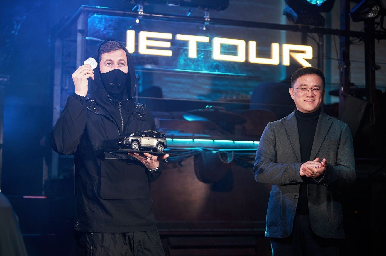 Jetour inicia su invasión europea con el todoterreno T2 y Alan Walker de embajador