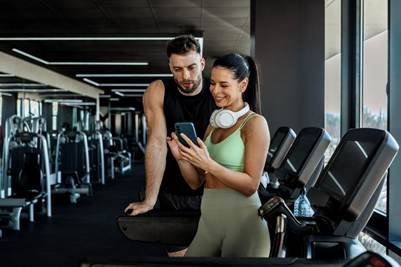 Gymder: la app que quiere ser el Tinder del gimnasio y romper el hielo entre pesas