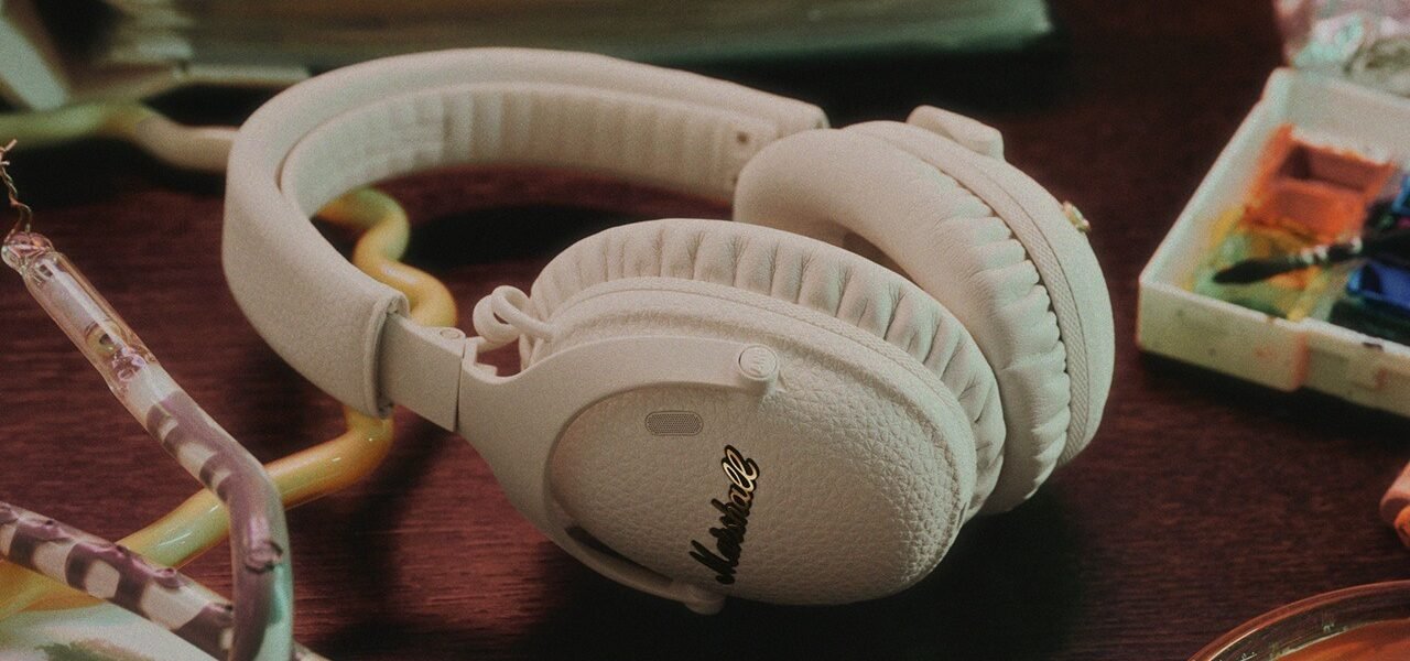 Marshall presenta en México los Monitor III A.N.C. Cream, audífonos con 70 horas de batería y estilo vintage