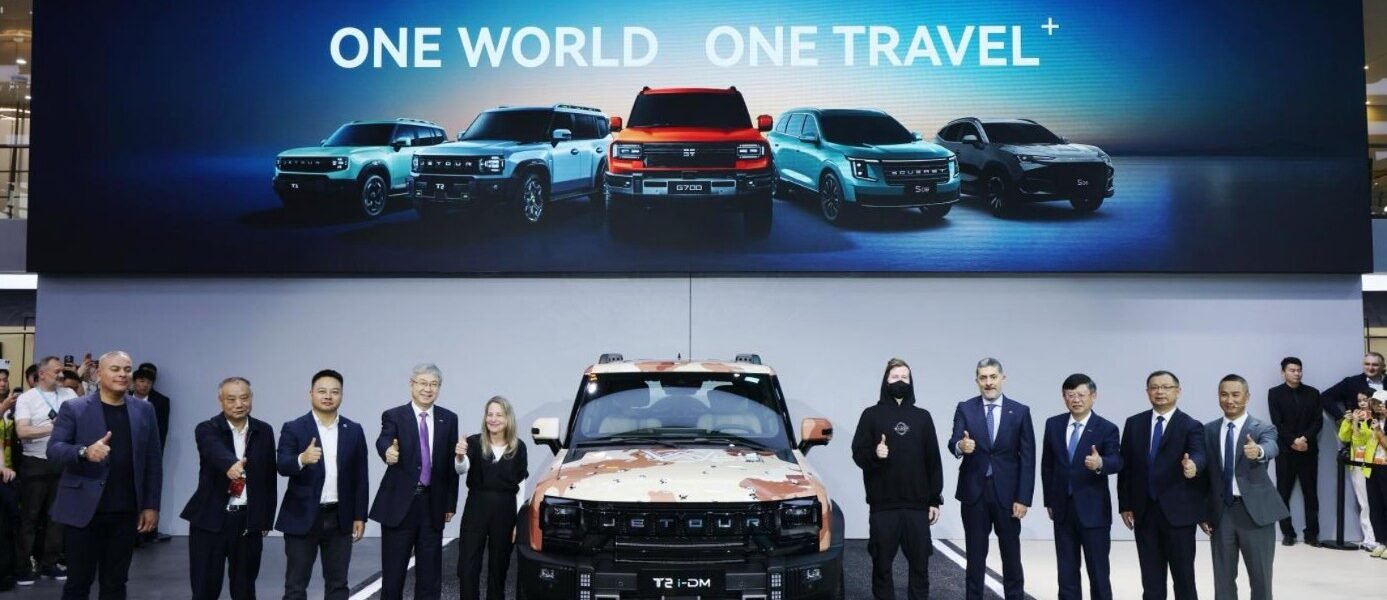 Jetour presenta su ecosistema todoterreno en Auto China 2026 con tecnología híbrida y la alianza con Soueast