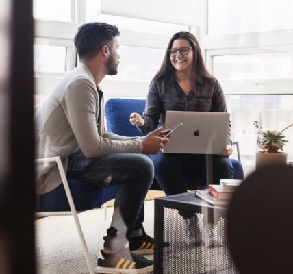 La nueva batalla del marketing: aparecer en ChatGPT ya es más importante que en Google