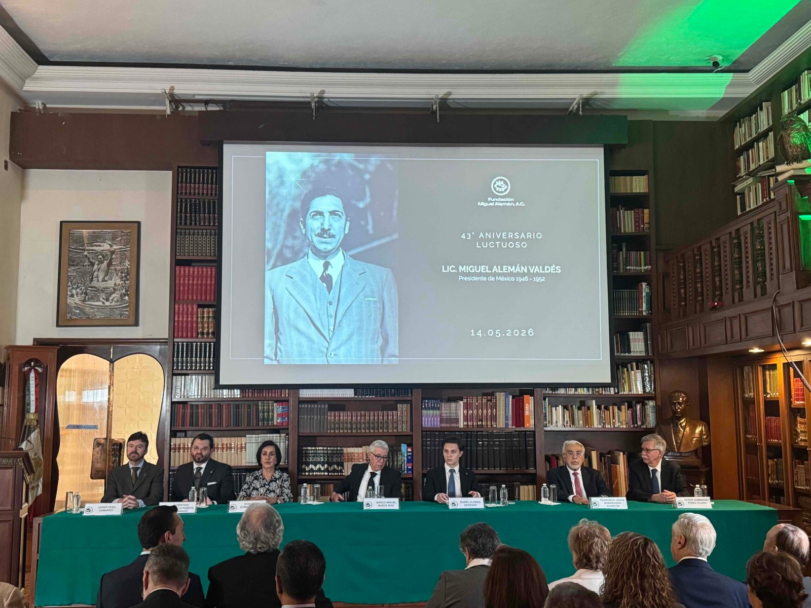 Conmemora la Fundación Miguel Alemán el 43º aniversario luctuoso del expresidente Miguel Alemán Valdés