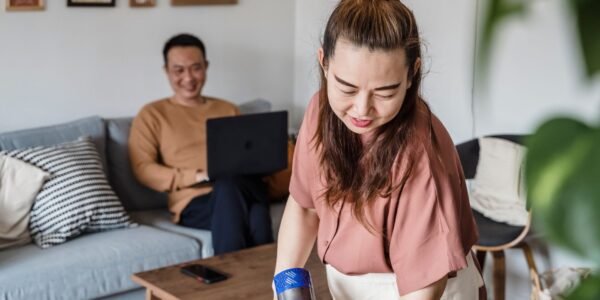 Dyson presenta PencilWash y HushJet para transformar las reuniones en casa
