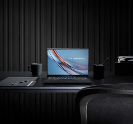 Asus lanza en México la nueva ExpertBook Ultra, redefiniendo las laptops del sector empresarial