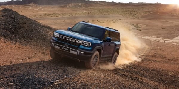 Jetour G700, un SUV híbrido enchufable con hasta 892 hp y 1,300 km de autonomía