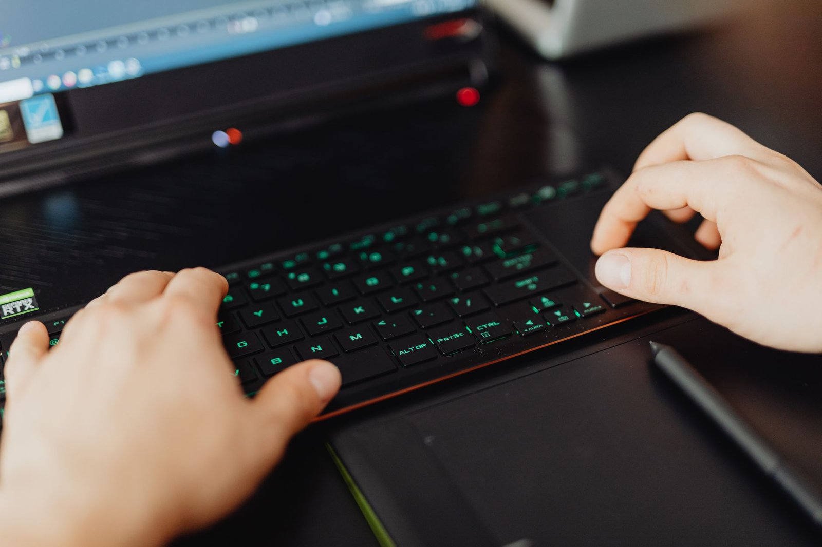 ¿Puede una laptop gamer convertirse en tu herramienta de trabajo?