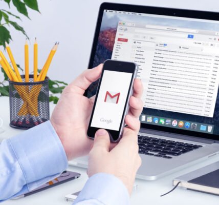 Infobip refuerza su apuesta por el email empresarial con la compra de SocketLabs