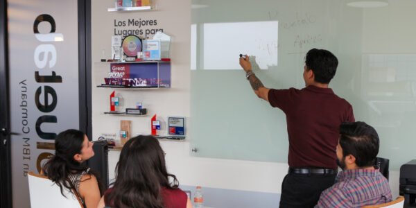 La demanda de ingenieros de datos crece un 32% y pone presión sobre el talento que necesitan las empresas para adoptar IA