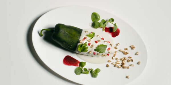 La guía imperdible de dónde comer los mejores chiles en nogada de la temporada