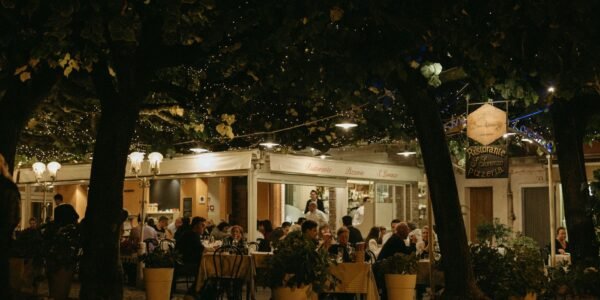 Trattoria Grata se une a la familia In Between
