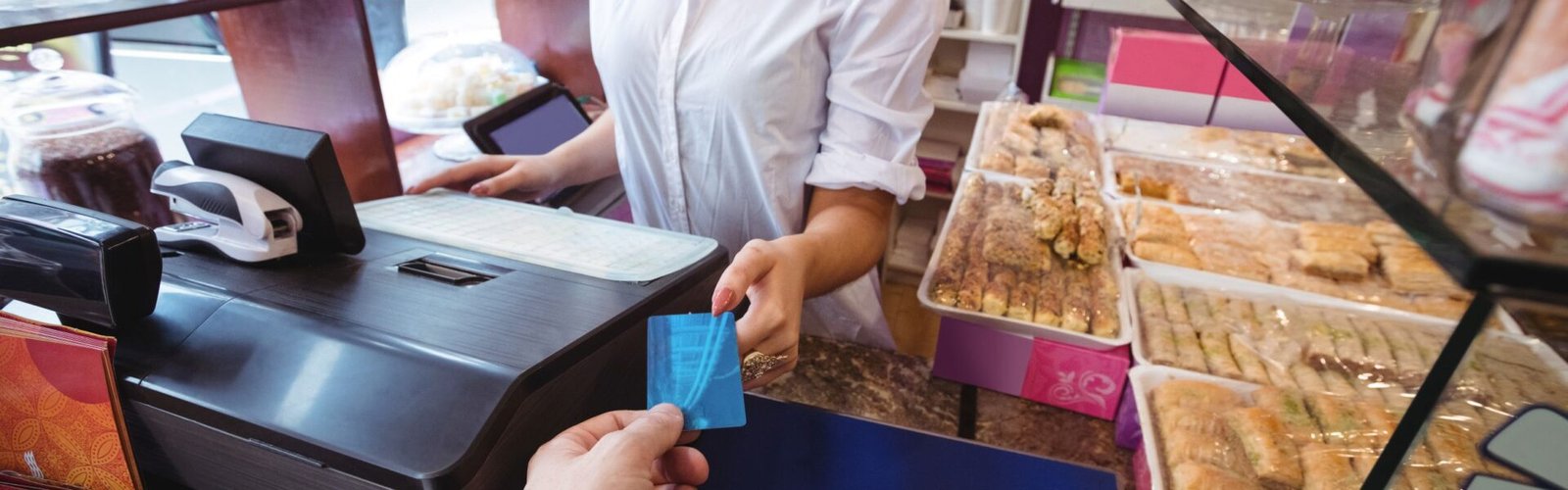 Pago con tarjeta dispara 22% el ticket en tienditas