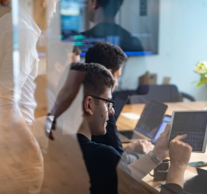 Stefanini Group acelera su estrategia AI-First y fortalece su oferta global de consulting services