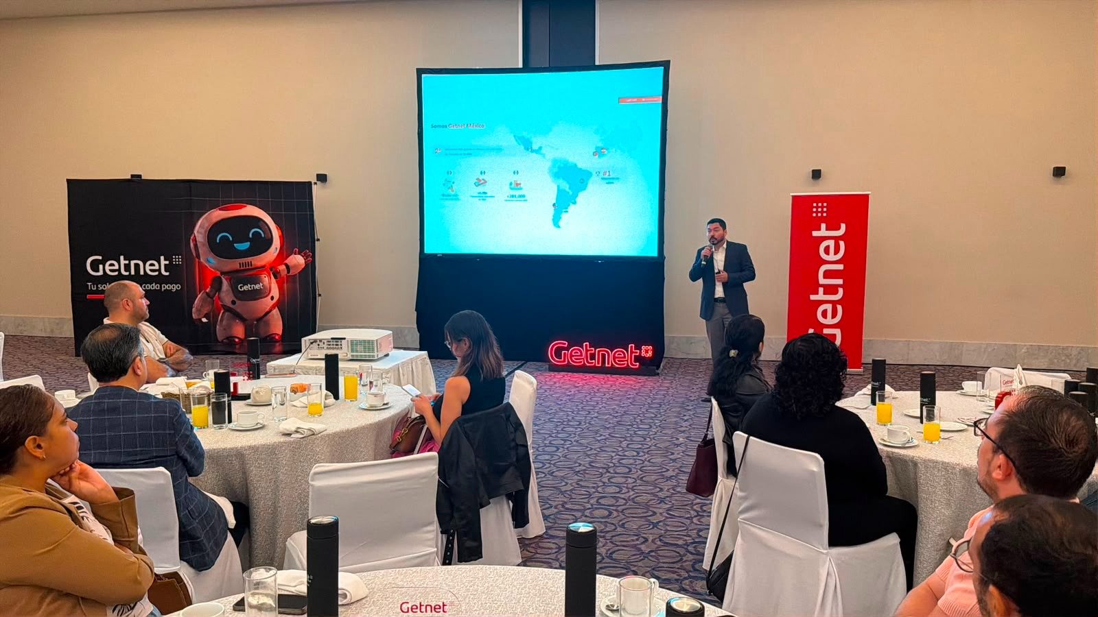 Getnet reúne a empresarios en Guadalajara para hablar de macroeconomía e inteligencia artificial