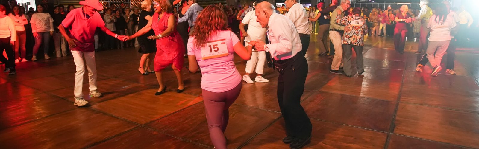 Fundación OCESA celebra a las personas adultas mayores con su tradicional baile Festejando a los Grandes