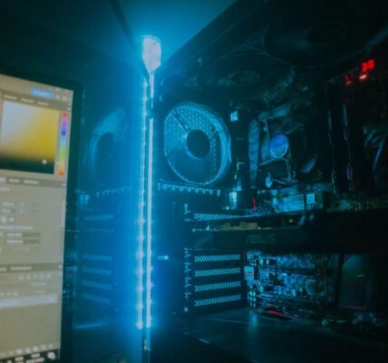 Control Resonant llega con path tracing y DLSS 4.5; NVIDIA también actualiza los PC de NRG para el VCT Champs