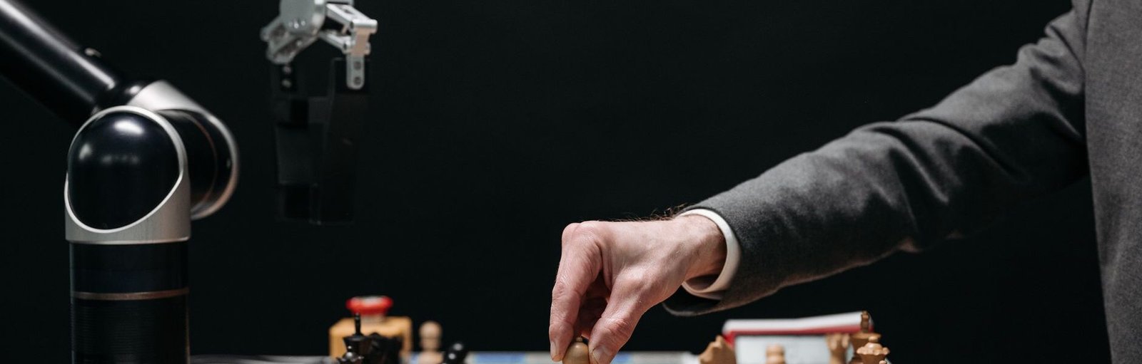 La IA ya decide en las empresas, pero ¿quién responde cuando se equivoca?