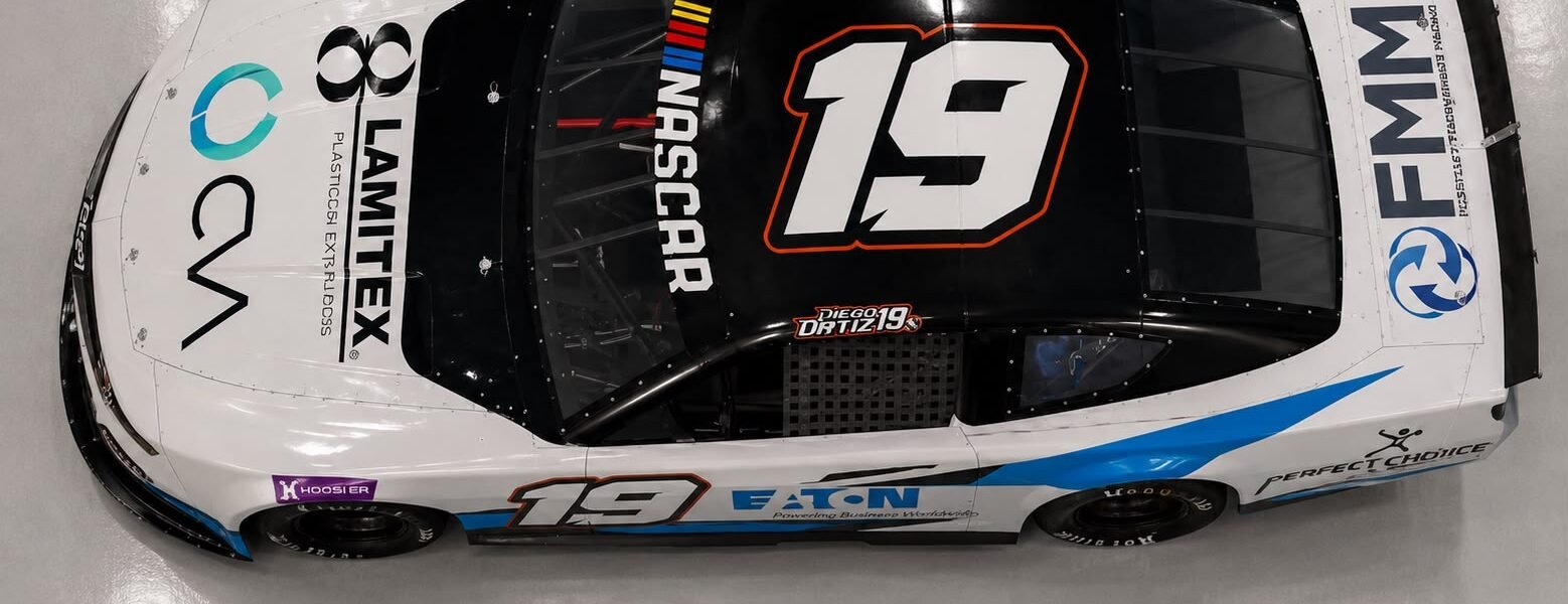 Grupo CVA se hace presente en la NASCAR apoyando talento mexicano del equipo XIX Motorsports