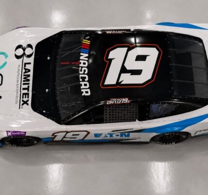 Grupo CVA se hace presente en la NASCAR apoyando talento mexicano del equipo XIX Motorsports