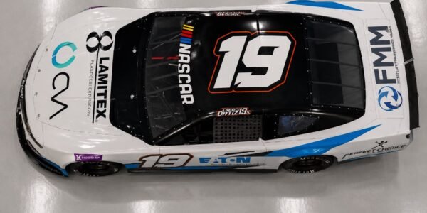 Grupo CVA se hace presente en la NASCAR apoyando talento mexicano del equipo XIX Motorsports