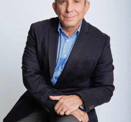 Enrique Calderón, VP de operación hotelera de Posadas, representará a México y Centroamérica en The Summit 2027 en Mónaco