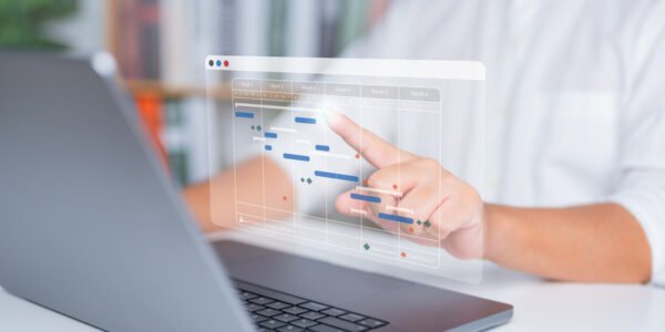Con Claude y DXC, las empresas pueden reducir hasta 80% el tiempo dedicado a tareas organizacionales
