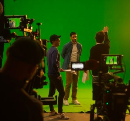 Suzuki, Thanks Agency y Raúl Jiménez lanzan la campaña del nuevo Suzuki Across Boostergreen