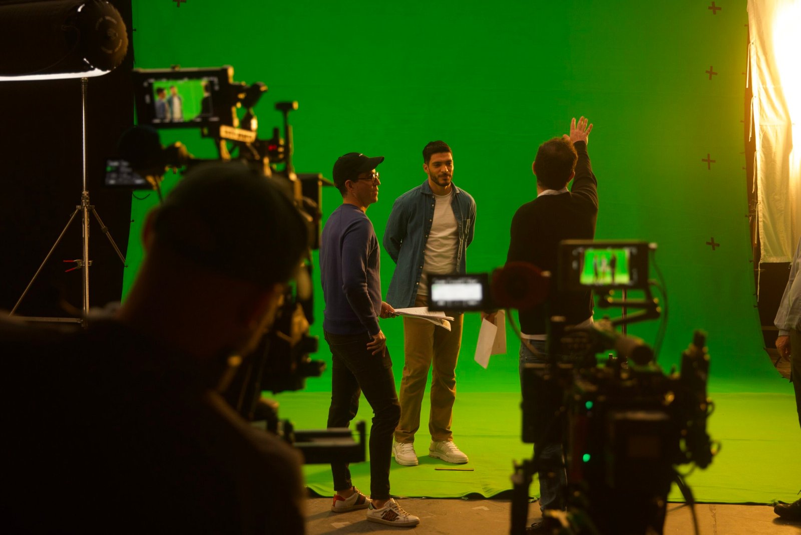 Suzuki, Thanks Agency y Raúl Jiménez lanzan la campaña del nuevo Suzuki Across Boostergreen