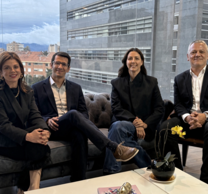 Loymark adquiere Ariadna Health y lanza LoymarkHealth para reforzar su apuesta por la industria de la salud