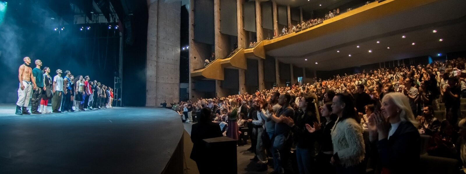 Resistencia social y reconstrucción comunitaria, ejes de Room with a View, propuesta dancística francesa que dialogó con jóvenes artistas de México